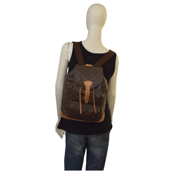 Louis Vuitton Monogram Montsouris Backpack in brown monogram canvas and natural - Picture 2 of 16